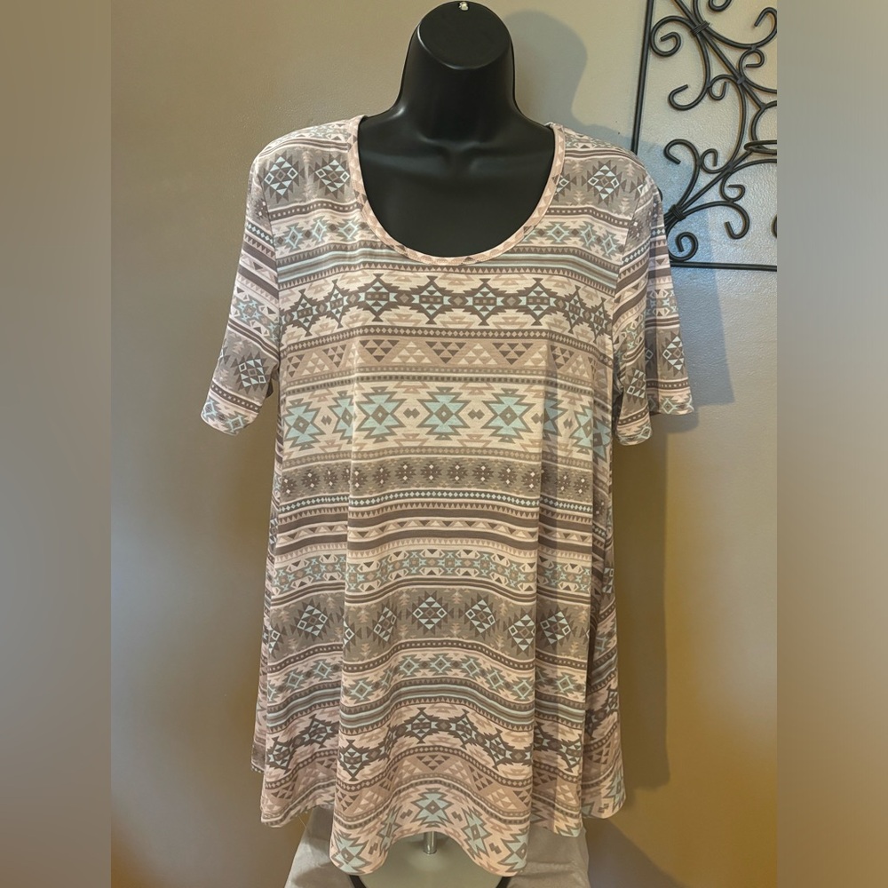 Lularoe Aztec Perfect Tee muted pink/blue